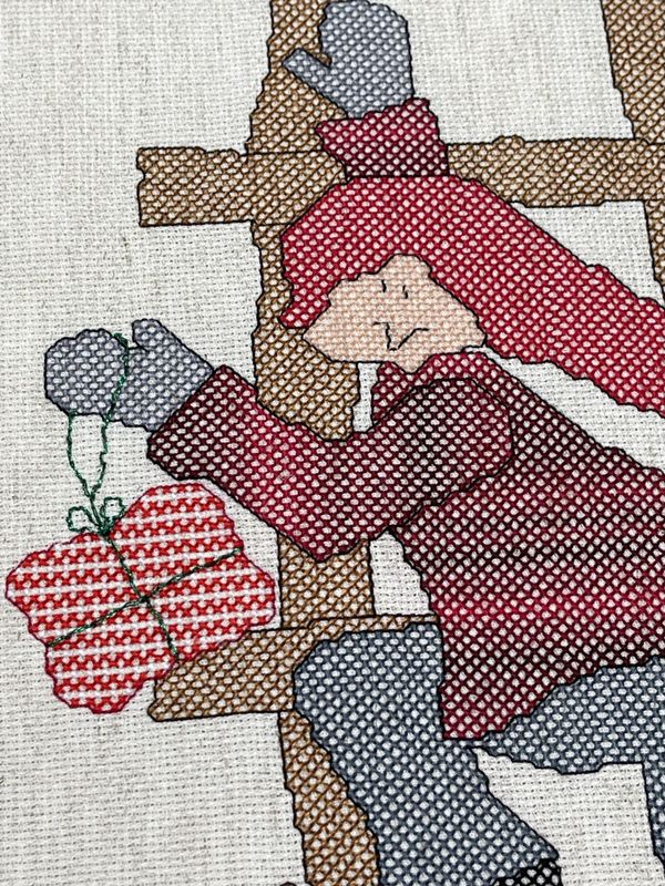 Nissemors jul i broderi 