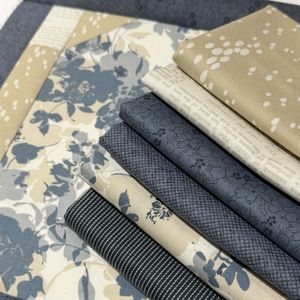 Frokostbrikker - støvet blå og beige stoffpakke 2,4m stoff