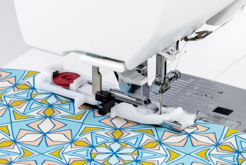 Memory Craft 1000 Silky White - Sy - og Broderimaskin 